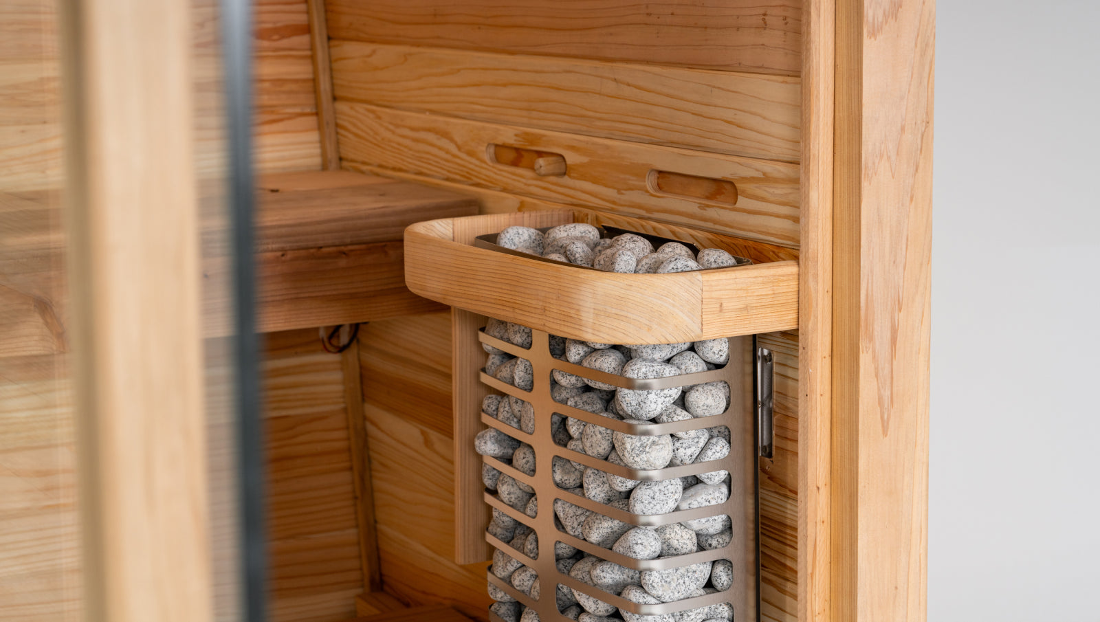 Cedar Sauna Mini | Compact Outdoor Sauna with Remote Scheduling | Ergonomic Design for Ultimate Comfort 3