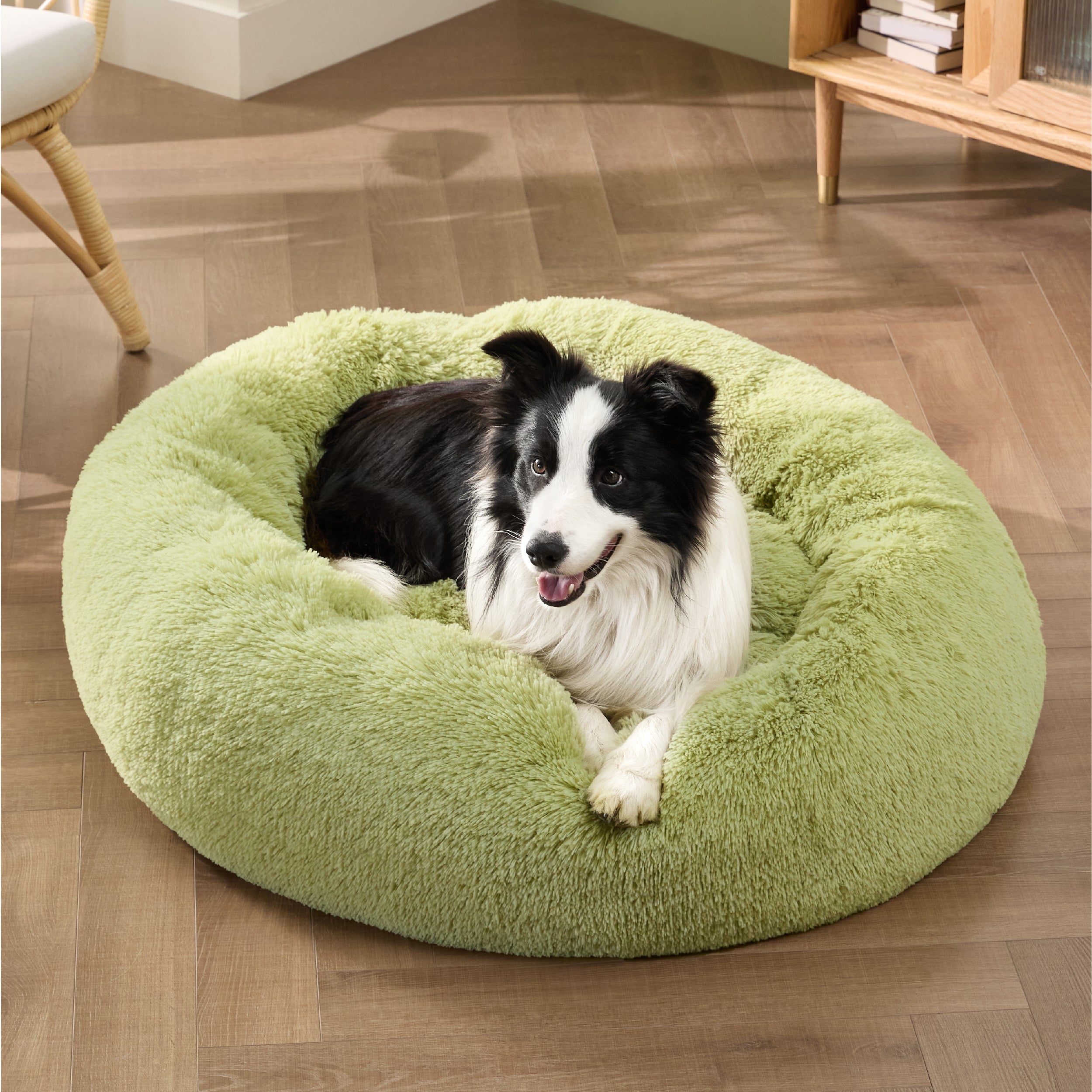 Cozy Nest | Calming Dog Bed with Plush Filling | Secure Space for Restful Sleep 4