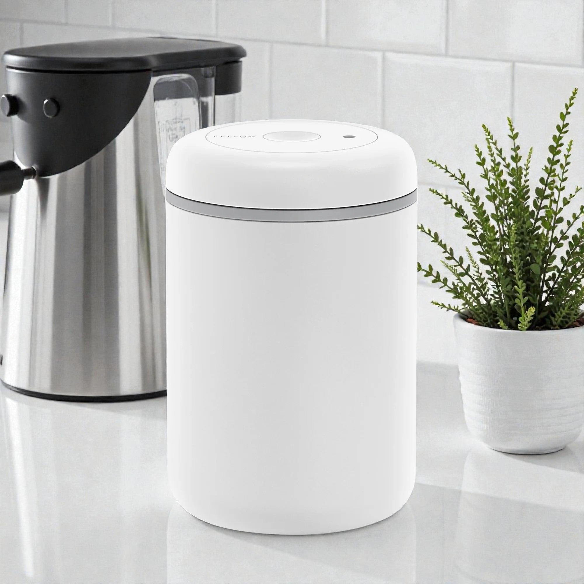 Vacuum Coffee Canister with Airtight Seal Technology | Preserve Freshness for Optimal Flavor