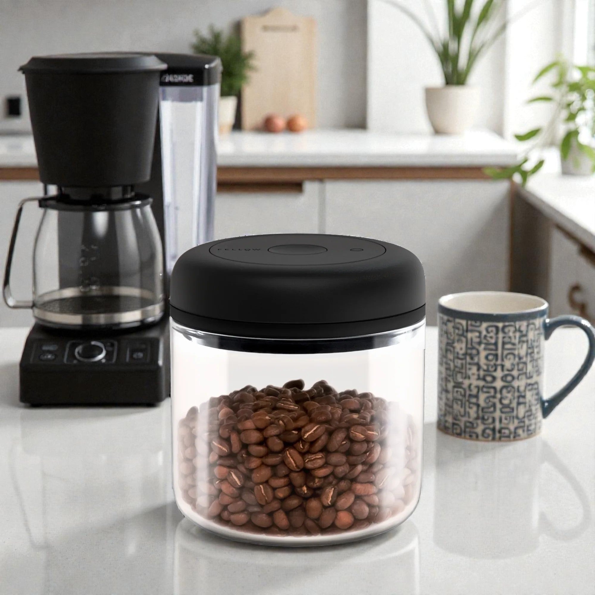 Vacuum Coffee Canister with Airtight Seal Technology | Preserve Freshness for Optimal Flavor