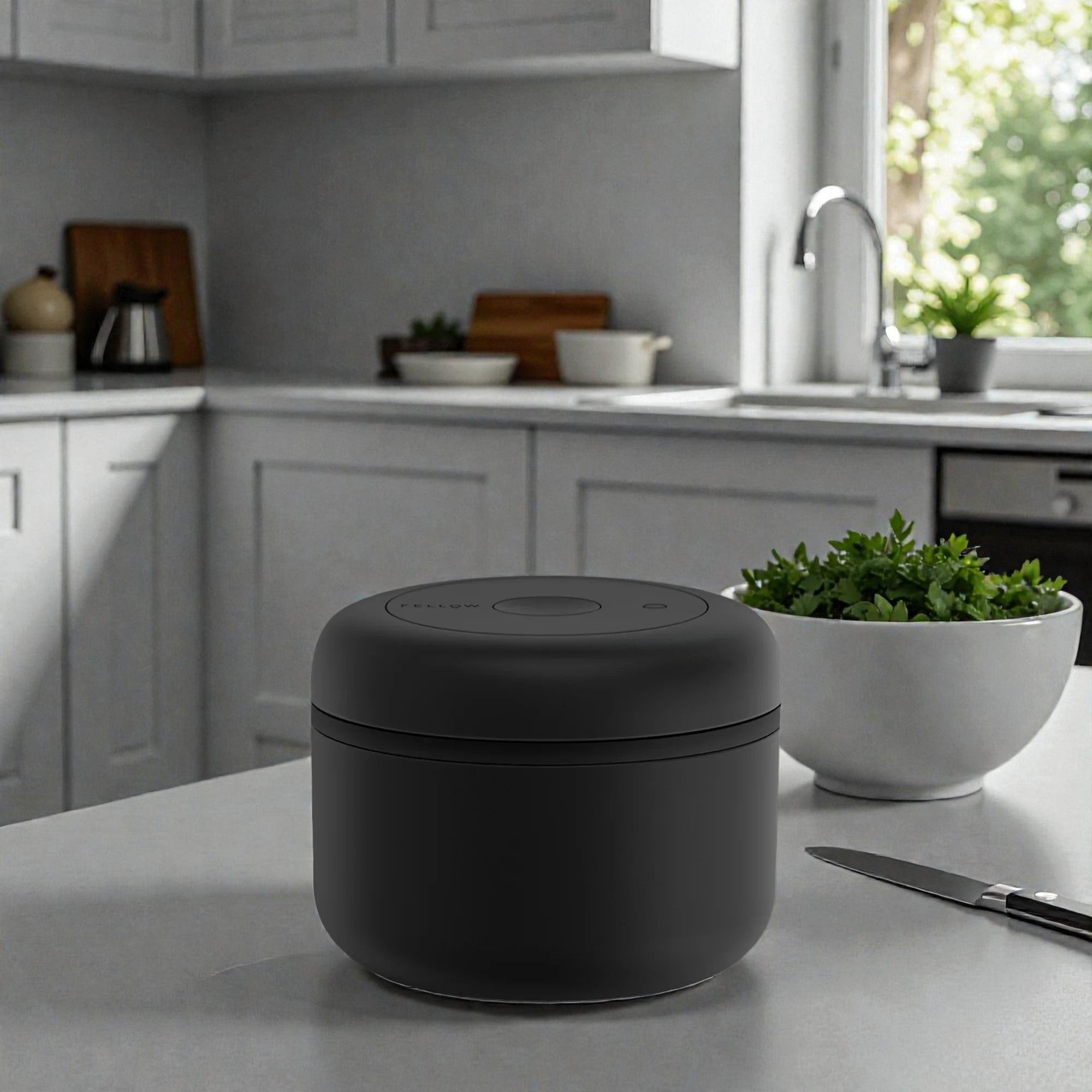 Vacuum Coffee Canister with Airtight Seal Technology | Preserve Freshness for Optimal Flavor